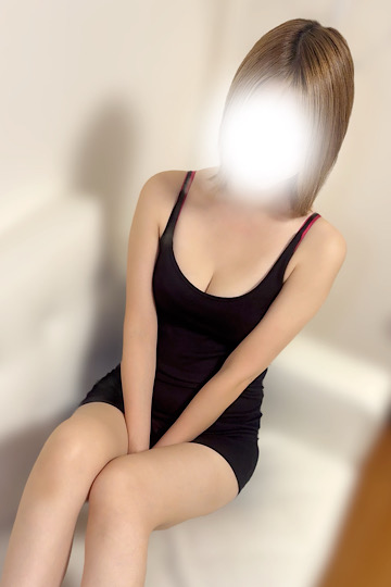 結城　えな