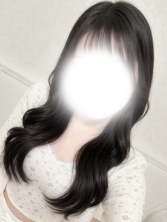 新山　ゆか